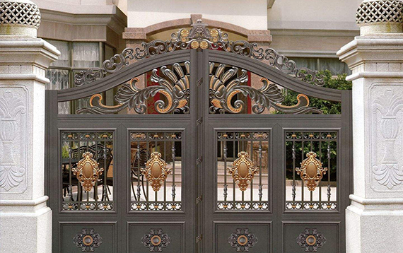 Copper doors in villa courtyards are important decorative materials for villas
